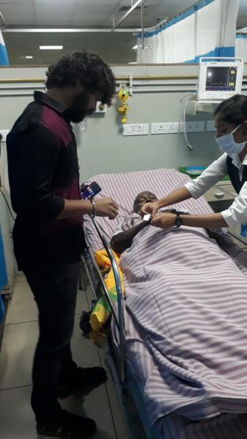Paravai Muniyamma admitted in hospital